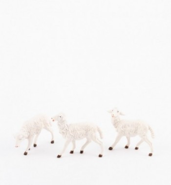 Sheep for creche traditional colours 19 cm.