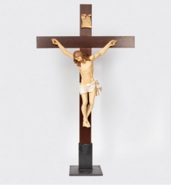 Crucifix n.13 200X115 cm.(Body of Christ in resin)